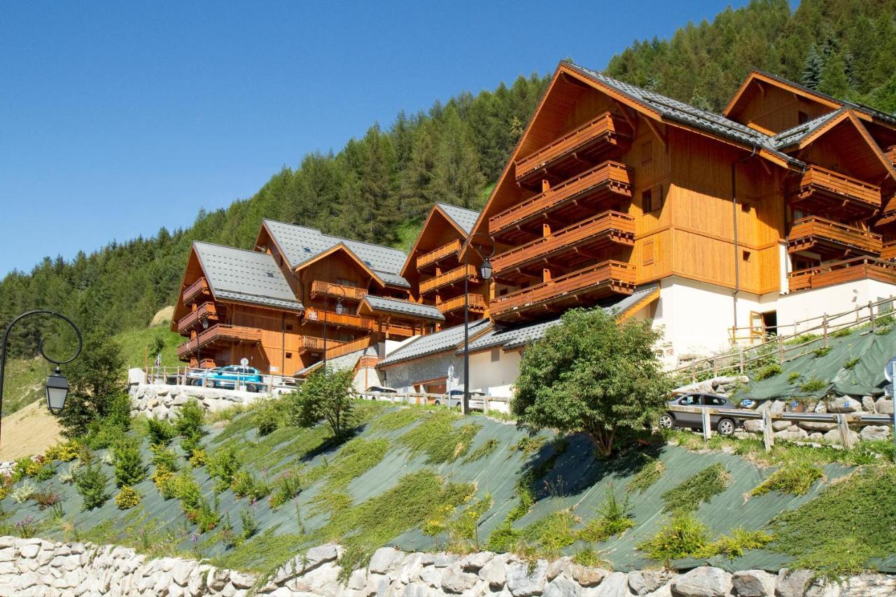 Résidence Odalys Le Hameau et les Chalets de la Vallée d'Or Valloire Exterior foto