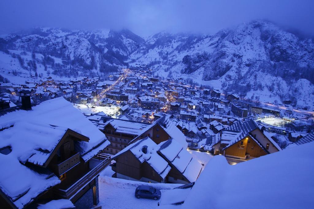 Résidence Odalys Le Hameau et les Chalets de la Vallée d'Or Valloire Exterior foto