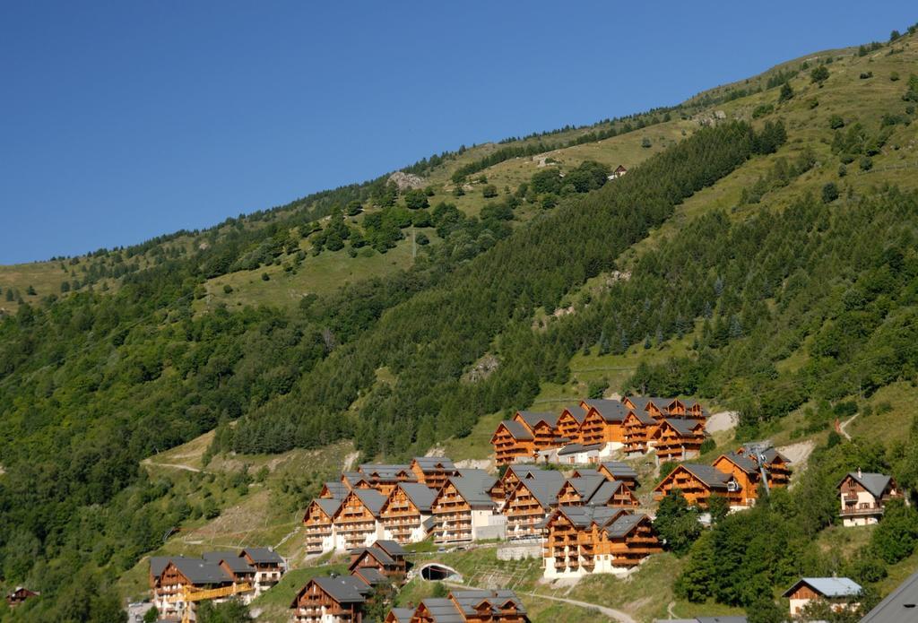 Résidence Odalys Le Hameau et les Chalets de la Vallée d'Or Valloire Exterior foto