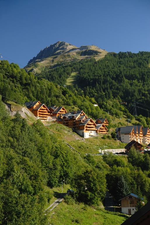 Résidence Odalys Le Hameau et les Chalets de la Vallée d'Or Valloire Exterior foto