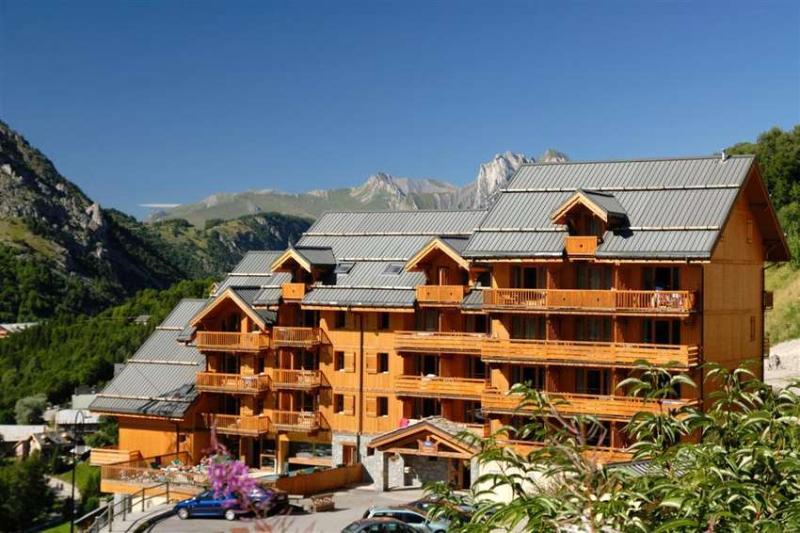 Résidence Odalys Le Hameau et les Chalets de la Vallée d'Or Valloire Exterior foto