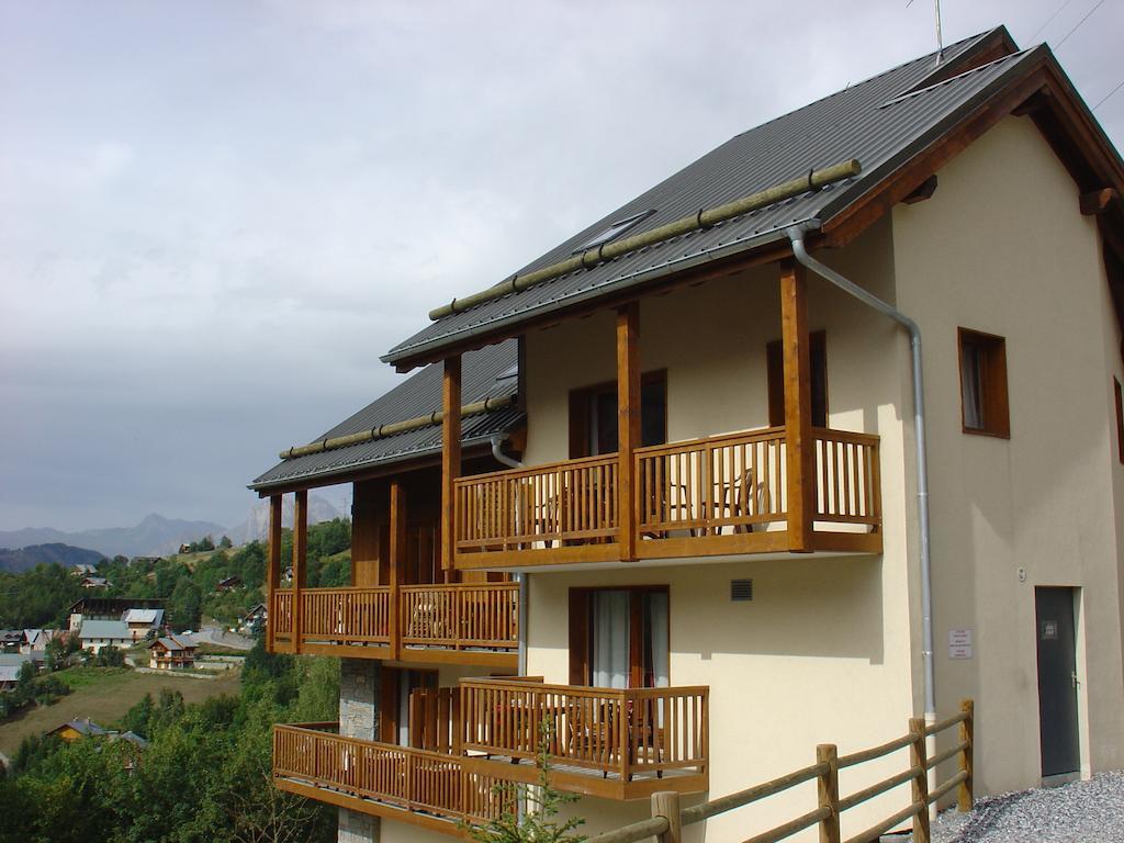 Résidence Odalys Le Hameau et les Chalets de la Vallée d'Or Valloire Exterior foto